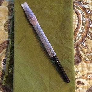 Makeup - Wayne Goss Cheek Brush #14 Makeup - Wayne Goss Cheek Brush #14